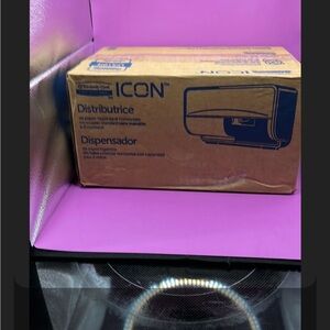 Kimberly-Clark ICON toilet paper Dispenser